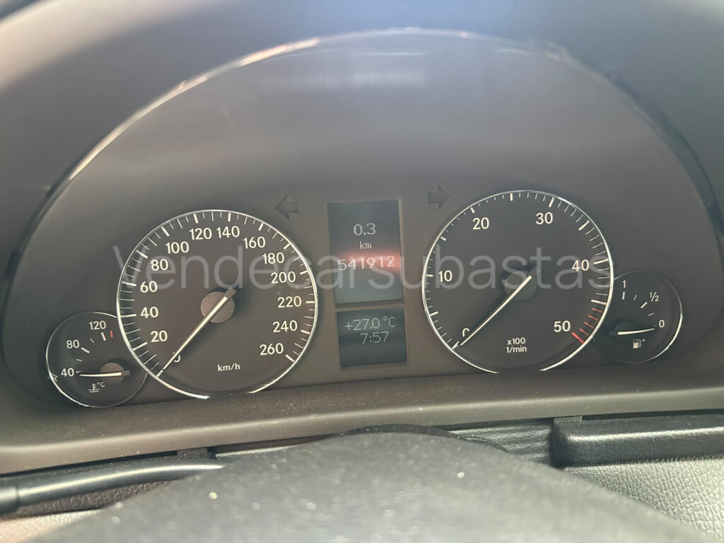 Mercedes Benz C200 CDI 2004 · imagen 10