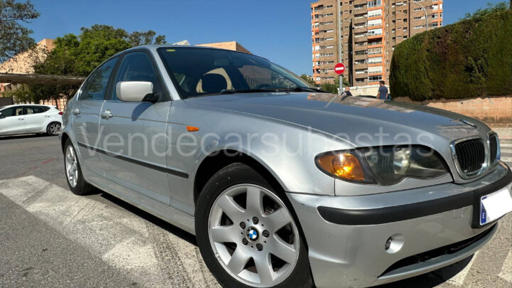 BMW 320 · 1990