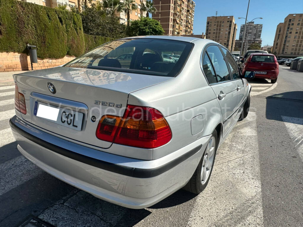 BMW 320 1990 · imagen 4