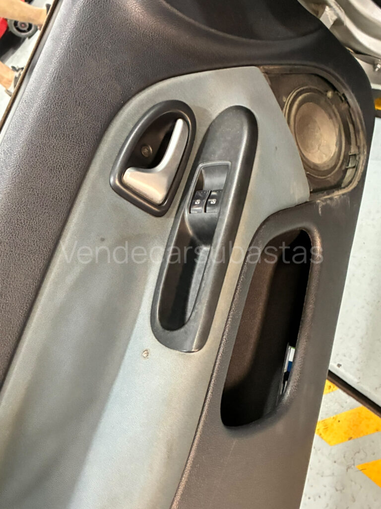 Renault Clio 2005 · imagen 9